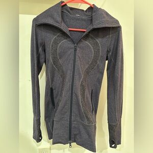Great Lululemon yoga jacket size 4